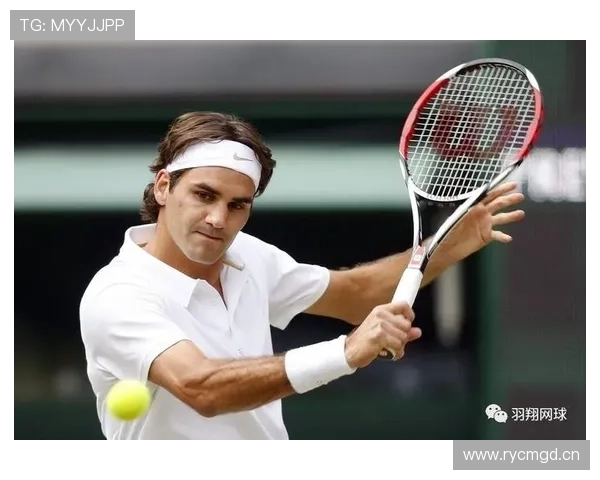 费德勒家里这么安静，球拍都成装饰品了？